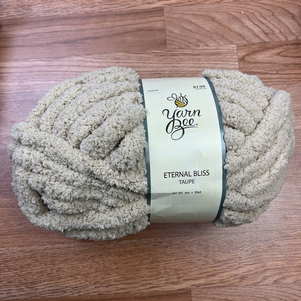 Yarn Bee Eternal Bliss Taupe 28yd Chunky Bulky Yarn NEW‎